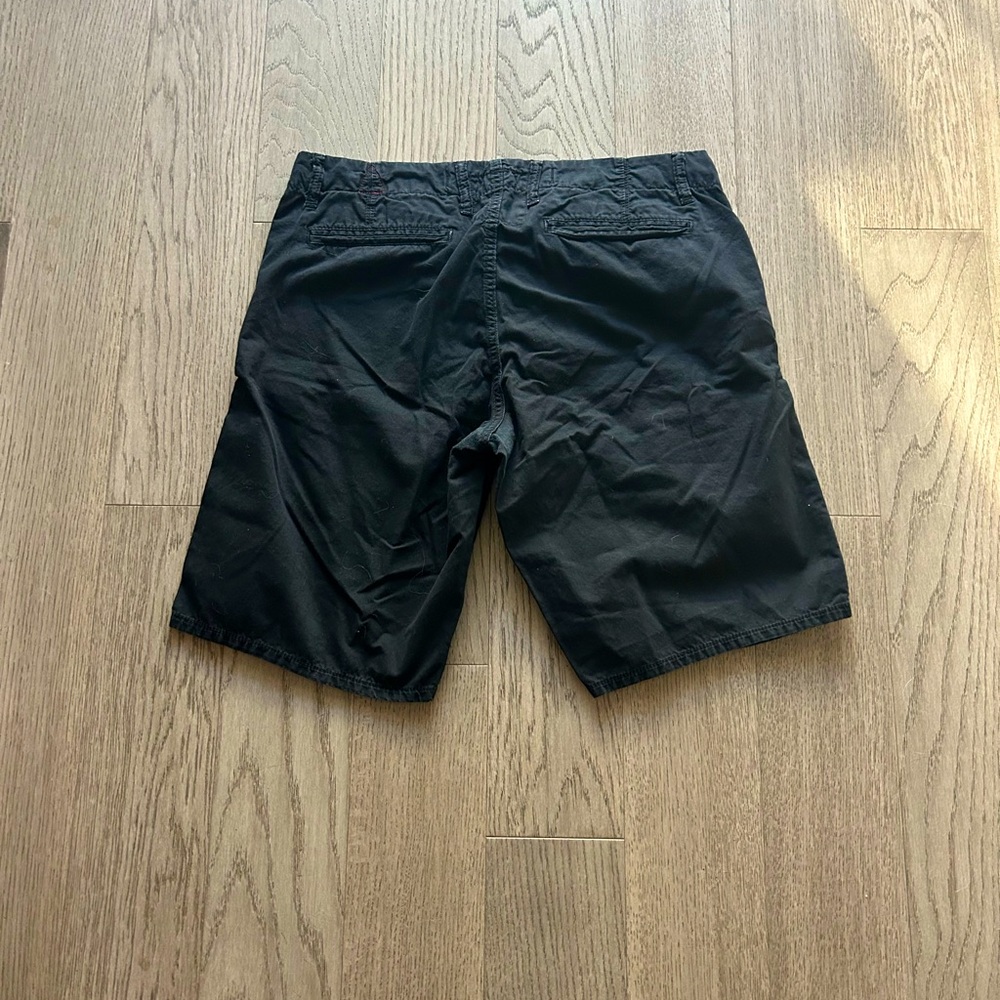 Paperback shorts - Picture 3 of 3